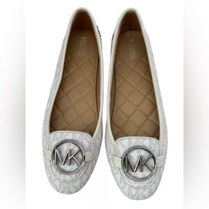 Michael Kors Lillie Moc Flat Shoe Signature White 5.5 M